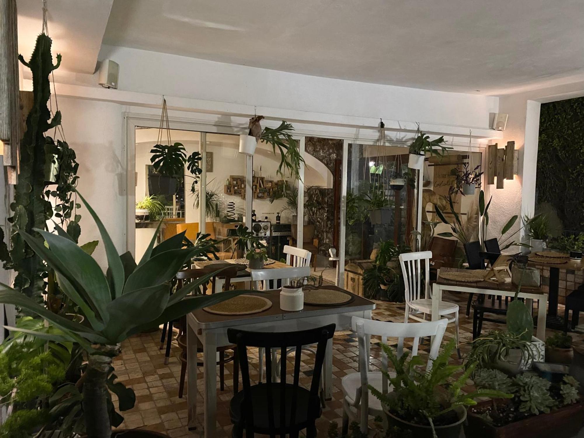 איסקיה Black Market Hotel מראה חיצוני תמונה