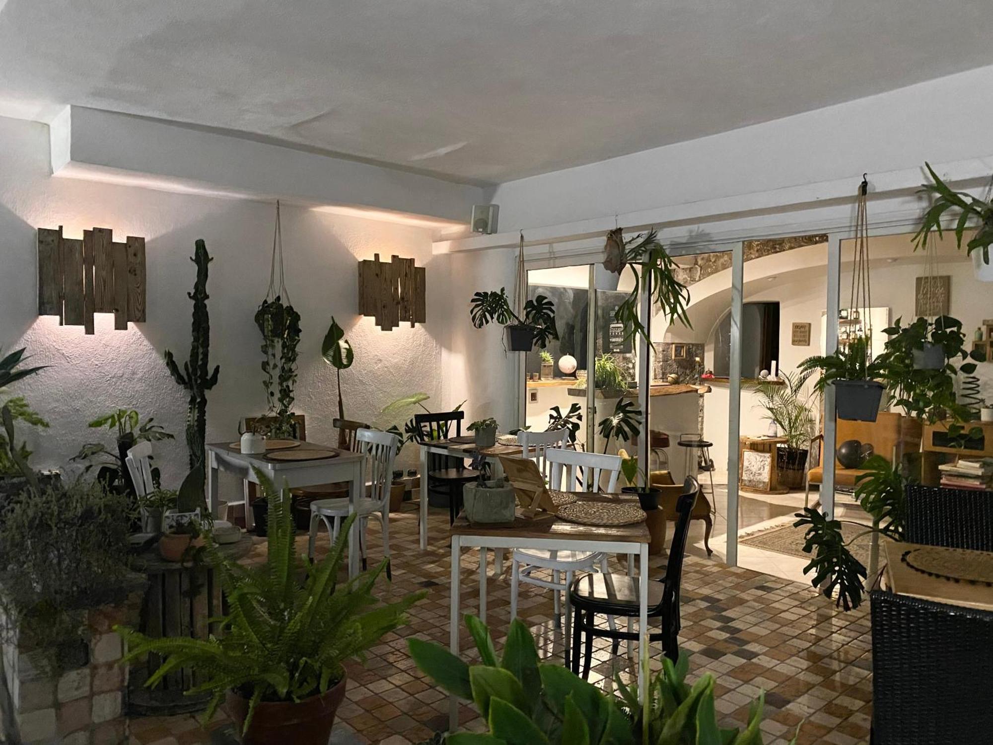 איסקיה Black Market Hotel מראה חיצוני תמונה
